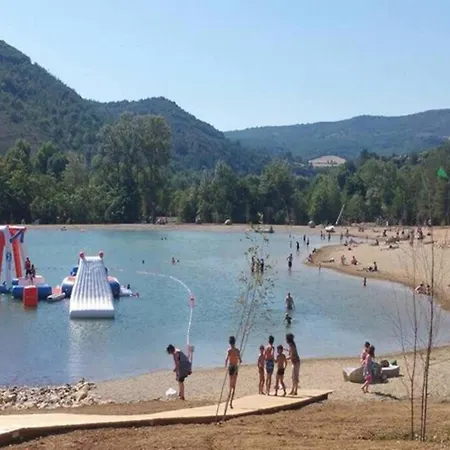 Сasa de vacaciones Detached With Terrace In Quillan